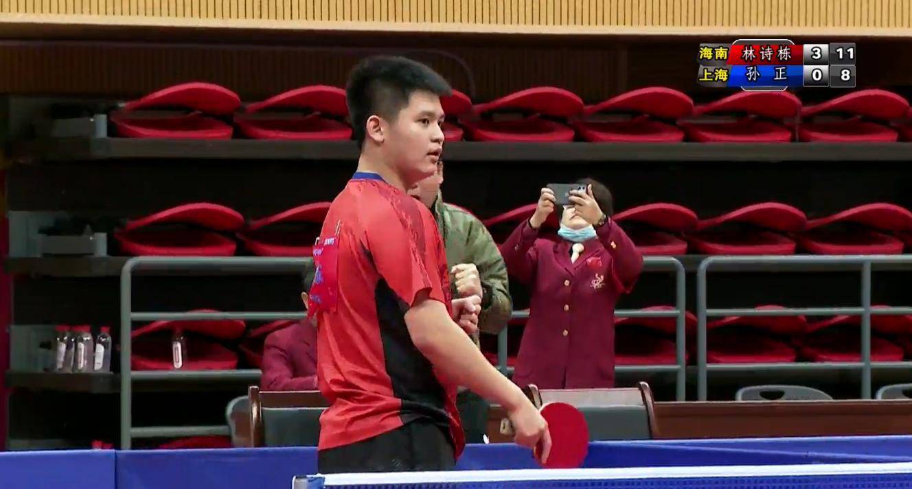 莫的中场增 莫的中场增